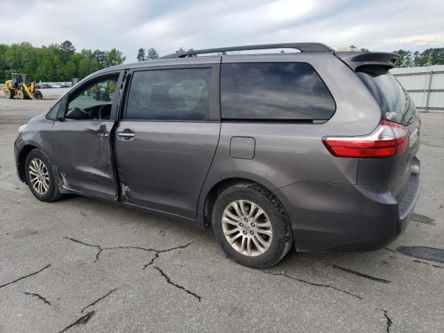 2015 Toyota Sienna XLE