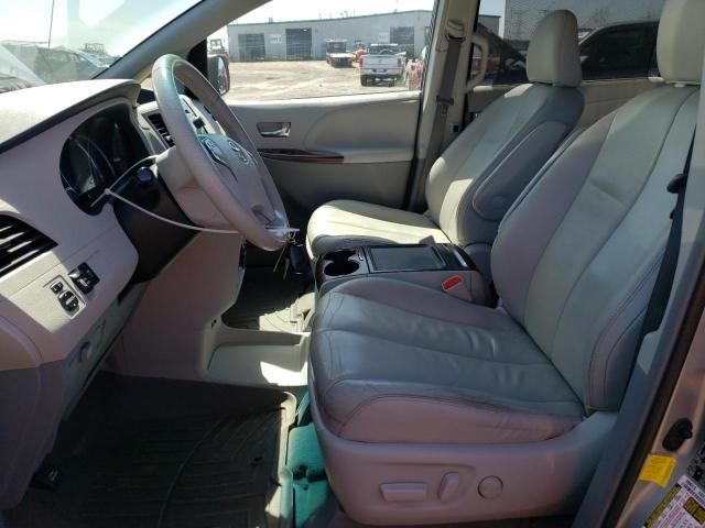 2012 Toyota Sienna XLE