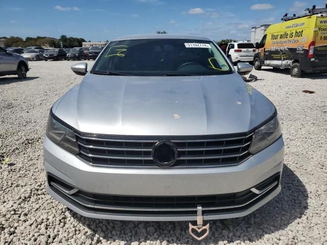 2018 Volkswagen Passat S