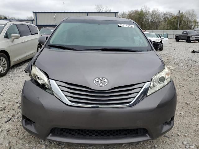 2011 Toyota Sienna XLE