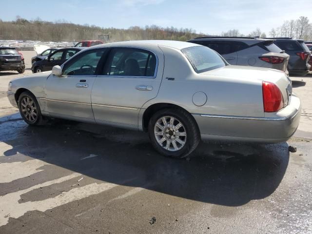 2006 Lincoln Town Car Signature Limited