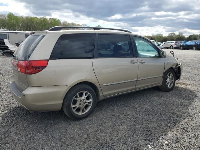 2004 Toyota Sienna XLE