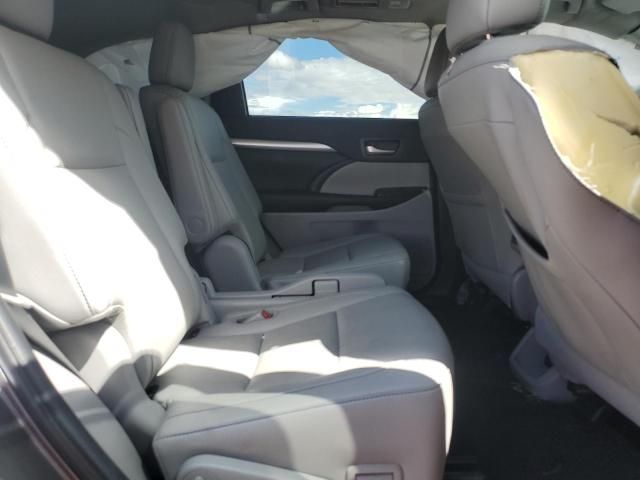 2019 Toyota Highlander SE