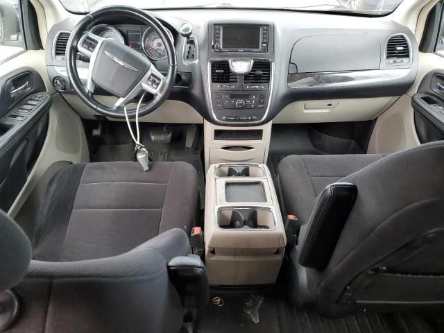 2011 Chrysler Town & Country Touring