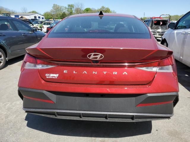 2024 Hyundai Elantra SE