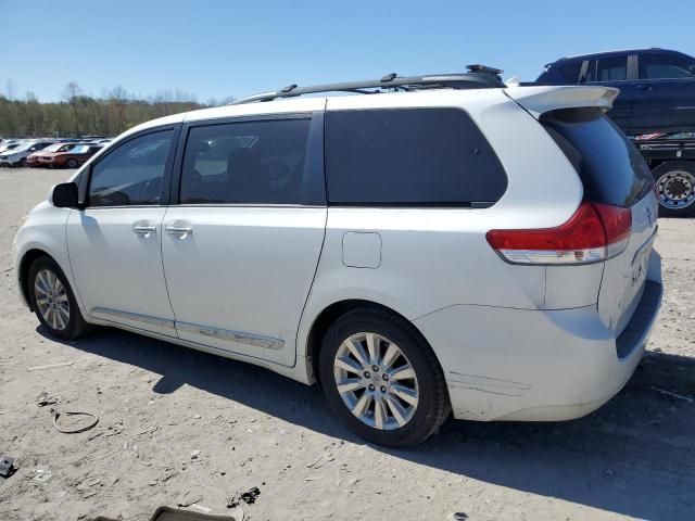 2011 Toyota Sienna XLE