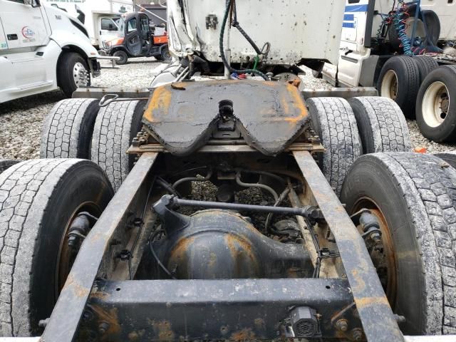 2006 Freightliner Conventional Columbia