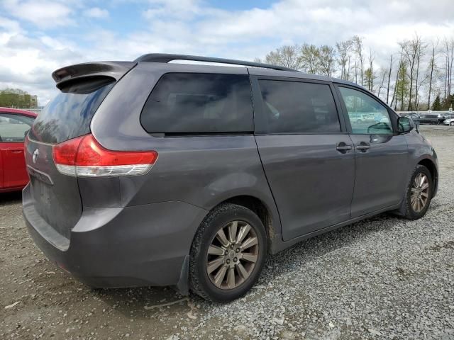 2011 Toyota Sienna LE