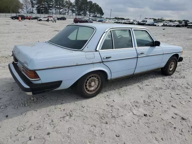 1977 Mercedes-Benz 300-Class