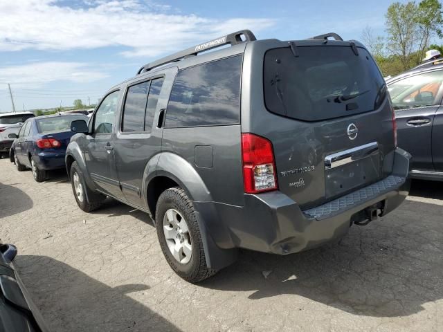 2006 Nissan Pathfinder LE