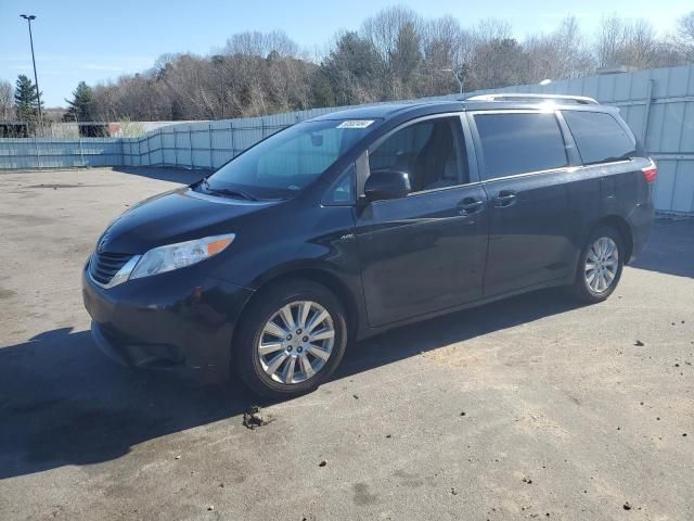 2016 Toyota Sienna LE