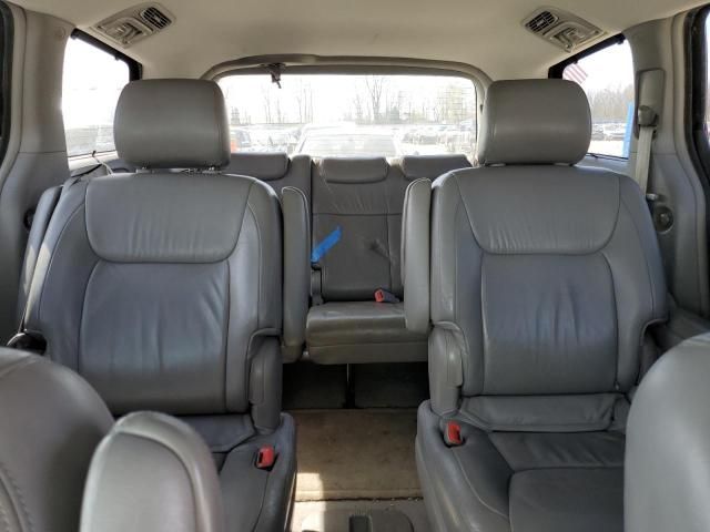 2004 Toyota Sienna XLE