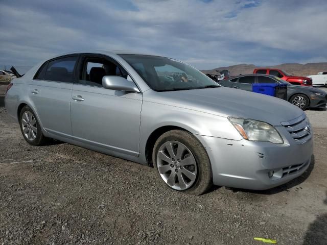 2005 Toyota Avalon XL