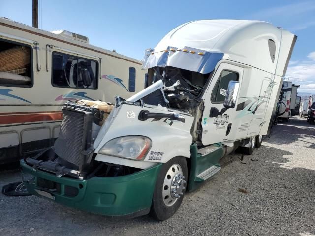 2015 Freightliner Cascadia 125