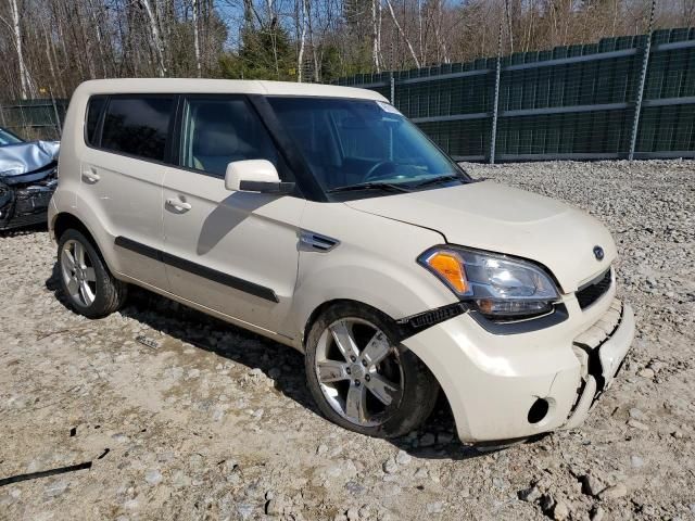 2011 KIA Soul +