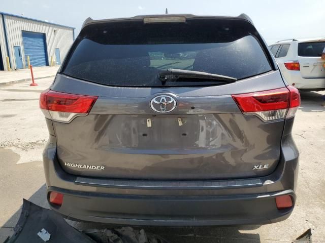 2019 Toyota Highlander SE