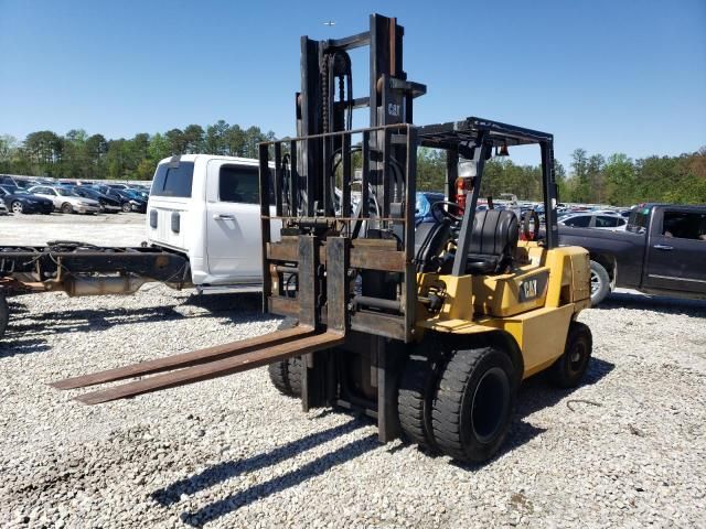 2007 Caterpillar Forklift