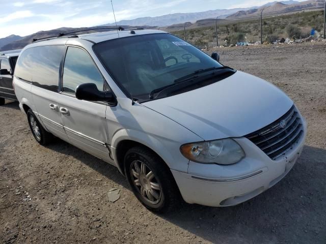 2005 Chrysler Town & Country Touring