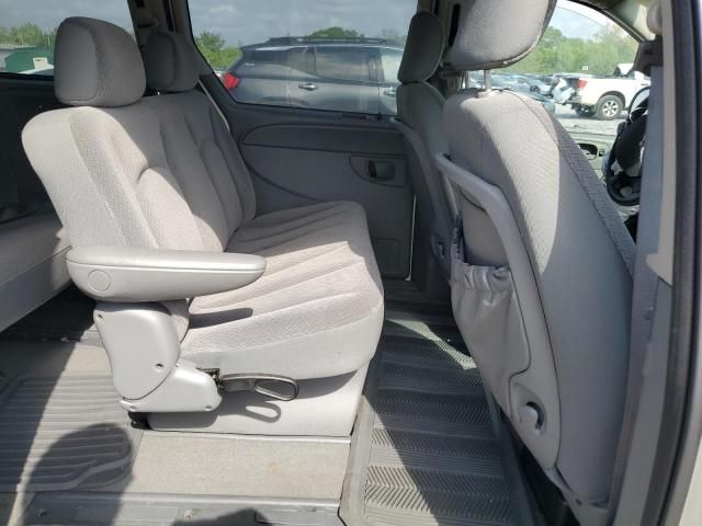 2005 Chrysler Town & Country