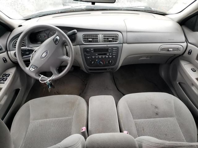 2003 Ford Taurus SE