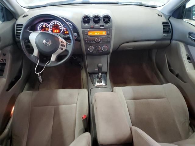 2010 Nissan Altima Base