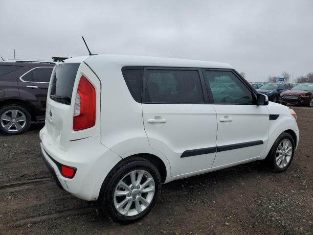 2013 KIA Soul +