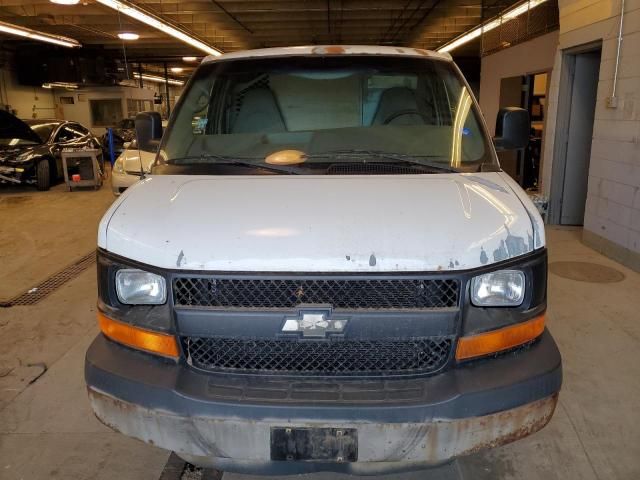 2004 Chevrolet Express G2500