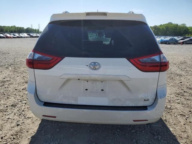 2020 Toyota Sienna LE