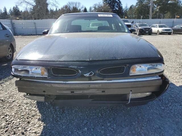 1998 Oldsmobile 88 Base