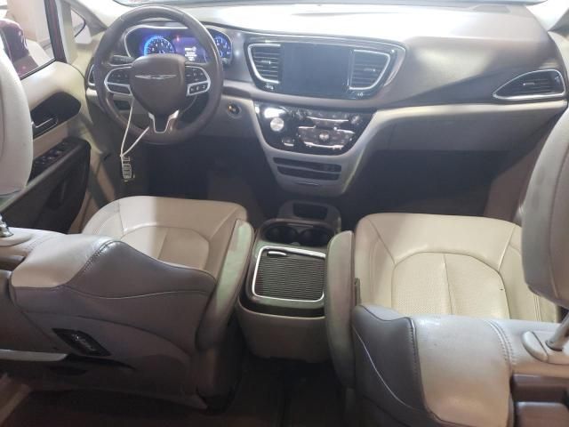 2017 Chrysler Pacifica Touring L Plus