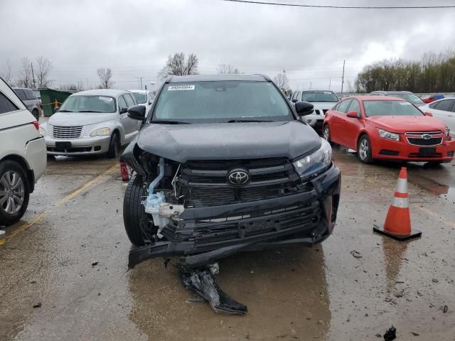 2019 Toyota Highlander SE