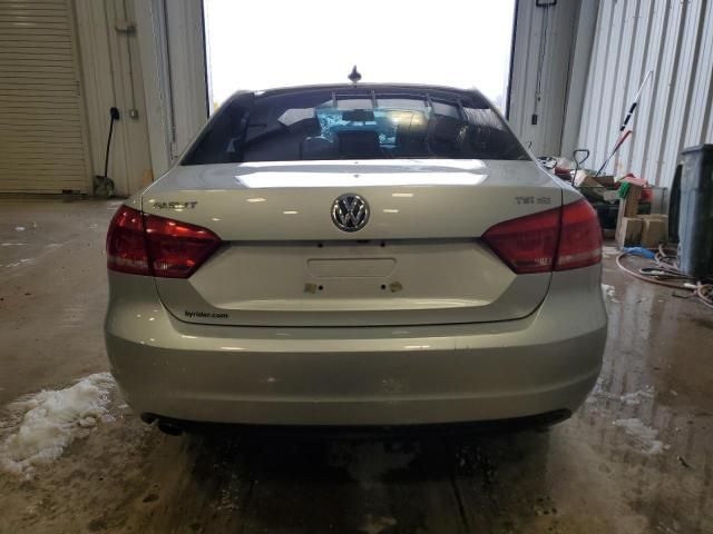 2014 Volkswagen Passat SE