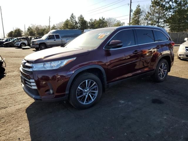 2019 Toyota Highlander SE