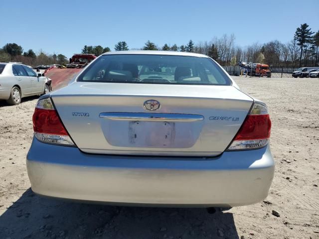 2005 Toyota Camry LE