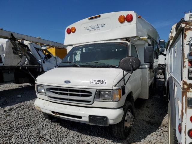 2000 Ford Econoline E450 Super Duty Cutaway Van