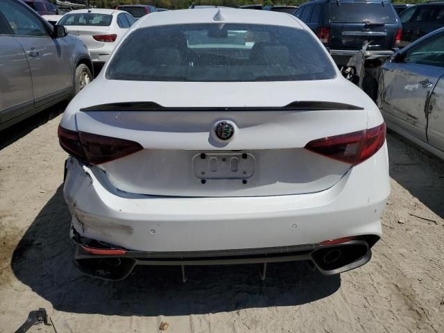 2017 Alfa Romeo Giulia Quadrifoglio