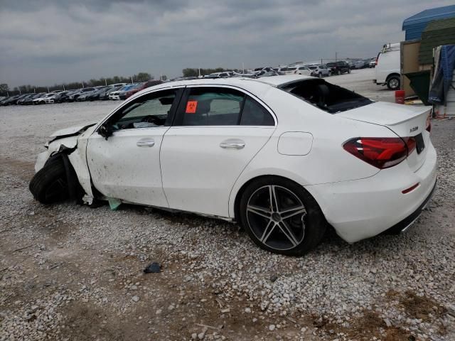 2019 Mercedes-Benz A 220