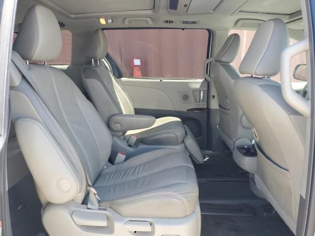 2013 Toyota Sienna XLE