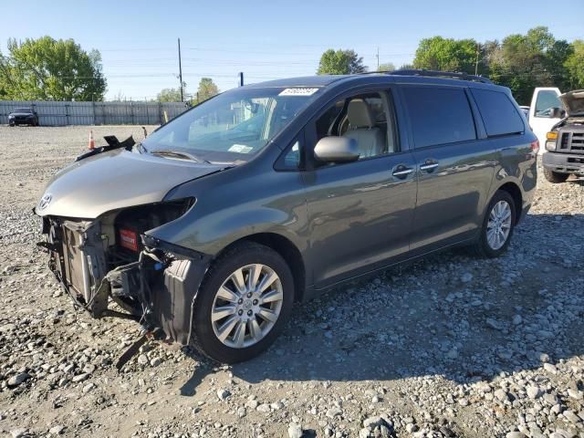 2012 Toyota Sienna XLE