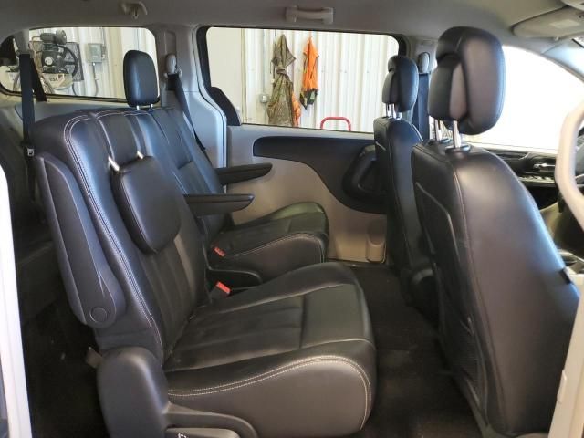 2012 Chrysler Town & Country Touring