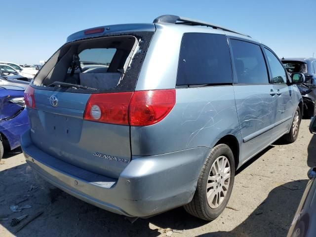 2007 Toyota Sienna XLE