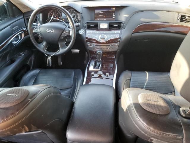 2011 Infiniti M56