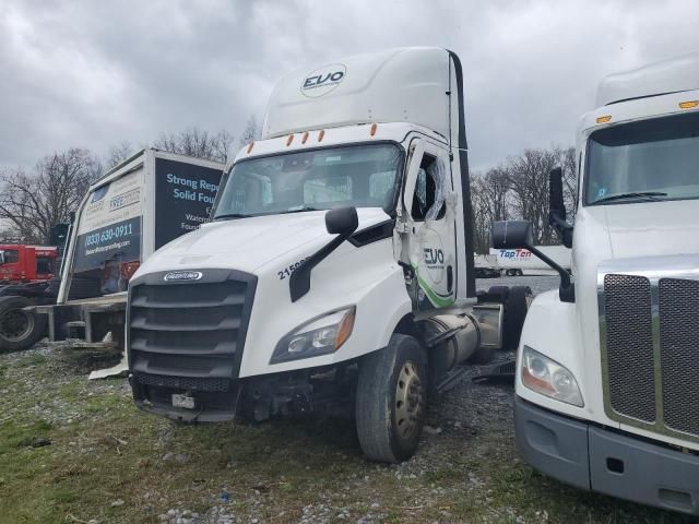 2021 Freightliner Cascadia 116