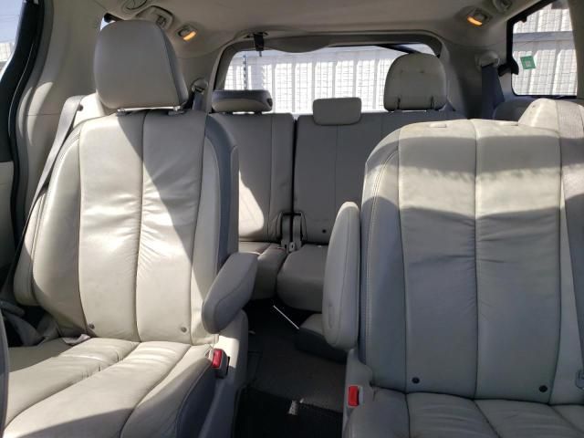 2011 Toyota Sienna XLE