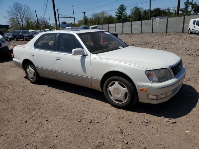 1999 Lexus LS 400