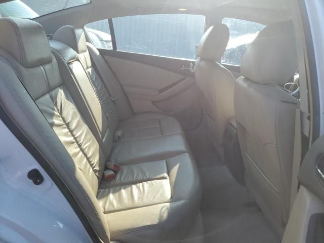 2010 Nissan Altima Base