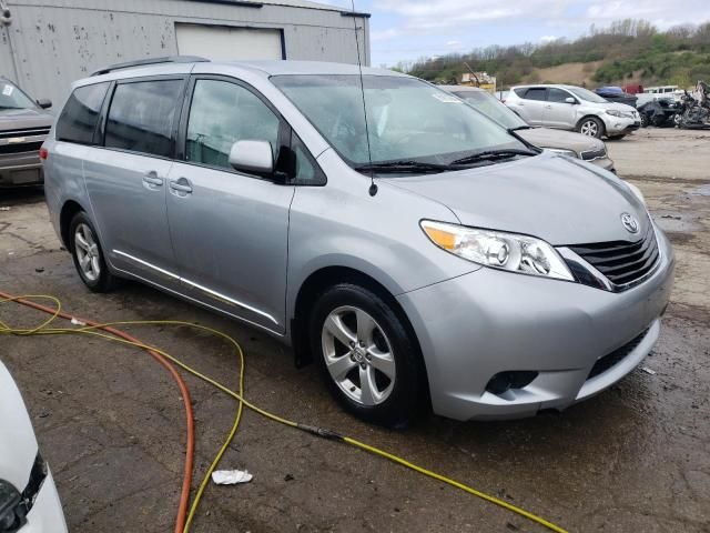 2014 Toyota Sienna LE