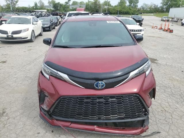 2022 Toyota Sienna XSE