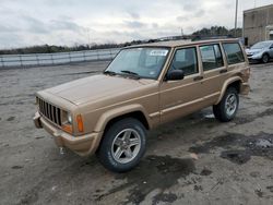 Salvage cars for sale from Copart Fredericksburg, VA: 2000 Jeep Cherokee Classic