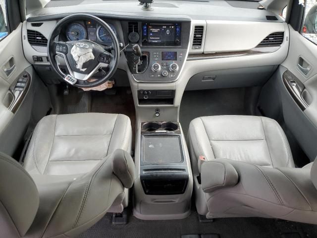 2015 Toyota Sienna XLE